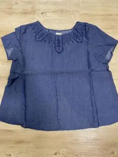 新品・未使用GAPレディース半袖シャツ