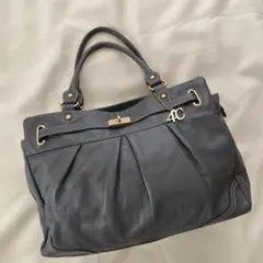 美品 4℃ ハンドバック　グレー　チャーム付き