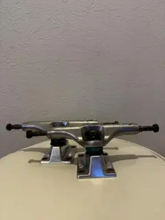 サンダートラックホローライト148
