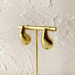 Item thumbnail for item 2d4ee9c9-0528-4239-a6dc-7fd4d522d663