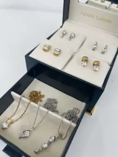 【ピエールカルダン】新品ネックレス ピアスセット