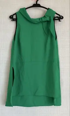 ZARA paris店限定品　緑のリボン付ノースリーブ　セール品未使用8/6迄
