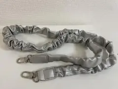 シルバー フリルデザイン スマホショルダーストラップ じゃらじゃら