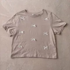 リボンがいっぱい 可愛いTシャツ 淡いピンク S