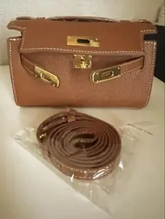 新品未使用　ゴールド金具　高見え❣️ショルダーバック✨定価7800円＋税