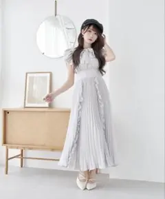 Chiffon pleated dress グレー