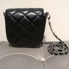 ブラック キルティング ショルダーバッグ シルバー金具