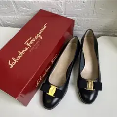 Salvatore Ferragamo　パンプス　ヴァラリボン　箱付き　3110