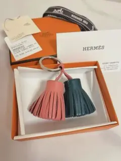 ❤未使用品❤カルメンウノドス ゴールドｘクレ バッグチャーム エルメス HERMES（エルメス）/カルメンウノドス/黒×ゴールド【新品】