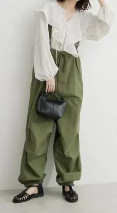 Green Parks ＥＬＥＮＣＡＲＥ　ＤＵＥ　サスペンダーアーミーパンツ