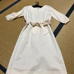 アイボリー リボン付き七分袖ワンピース M