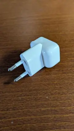 APPLE純正 AC電源アダプタ A1561 ヨーロッパプラグ仕様