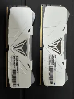 Patriot Viper 8GBx2 DDR4 メモリー