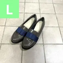 美品 NUOVOヌオーヴォ エナメル ローファー リボン グレー×ネイビー L