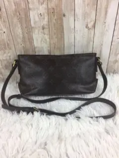 LOUIS VUITTON トロター モノグラム ショルダーバッグ