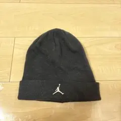 ブラック ニット帽 ジャンプマンロゴ
