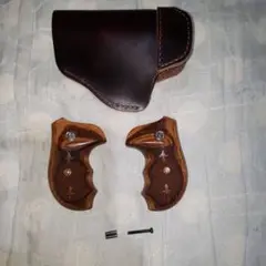 レザー ホルスター ３inch Nフレーム (右利き) 01-2562-1.jpg