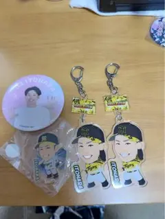 阪神タイガース 糸原健斗 キーホルダー、ミニアクスタ、コンパクトミラー