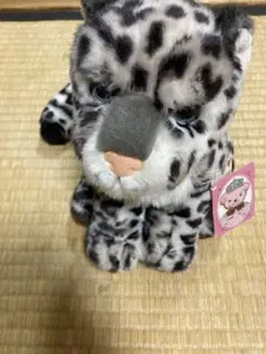 ユキヒョウ　ぬいぐるみ　クイーンベア