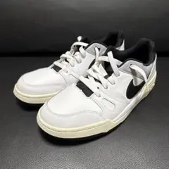 NIKE フルフォース　ロー