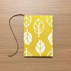 【 文庫本 】ブックカバー ハンドメイド リーフ イエロー