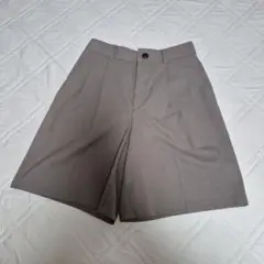 GU タックハーフパンツ