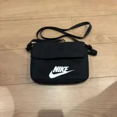 Nike ブラック ショルダーバッグ