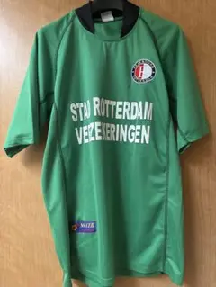 フィテッセ・アーネム 緑色サッカーシャツ