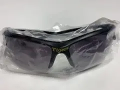 新品 未使用 阪神タイガース公式ファンクラブ スマートサングラス 箱•ケース有り
