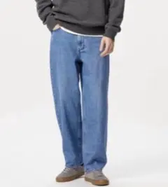 ユニクロ　UNIQLO ワイドストレートジーンズ　ブルー　28