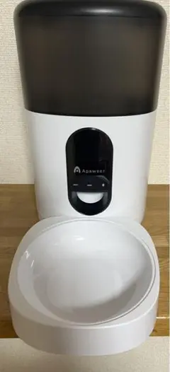 給餌機
