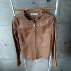 柔らか羊革✨極美品　ノーカラーシングルライダース ナチュラルビューティー LIUGOO 本革 ノーカラーダブルライダースジャケット レディース