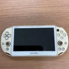 PS Vita ホワイト 本体　PCH-2000 ジャンク