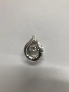 K18WG ダイヤピアス 片方のみ　キャッチャーなし