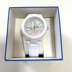 【新品未使用】　アディダス ホワイト レディース　腕時計