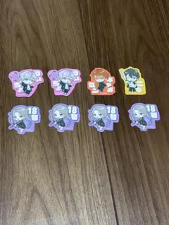 ラウンドワン 女子研究大学 ニキ キャメロン りぃちょ ステッカー