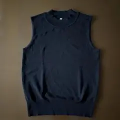 ブラックノースリーブニット　L
