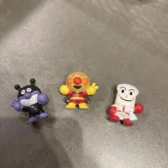 バスボール　アンパンマン　バイキンマン　しょくぱんマン