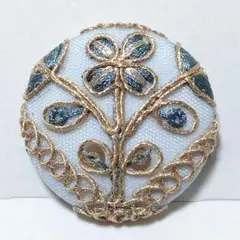 インド刺繍　№2147　くすみ青ゴールド　㊳ミリ　ヘアゴムブローチ　くるみボタン