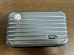 エバー航空ファーストクラス限定 RIMOWA ポーチ　白　ホワイト エバー航空ファーストクラス限定 RIMOWA アメニティポーチ 白
