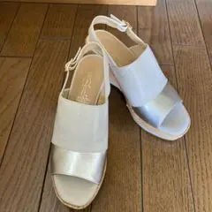【値下げ】ウェッジソールサンダル　S