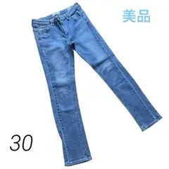 Item thumbnail for item af3d1f85-9b29-4243-a4e7-816989482e83