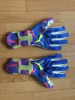 プーマ　キーパーグローブ　フューチャー アルティメットNC 8号