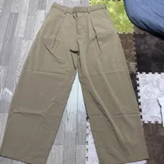 GU ベージュ ワイドパンツ Mサイズ
