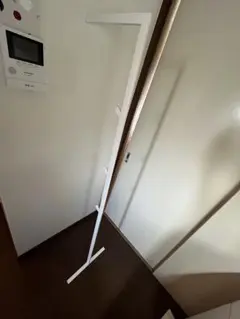 ホワイトメタルハンガースタンド