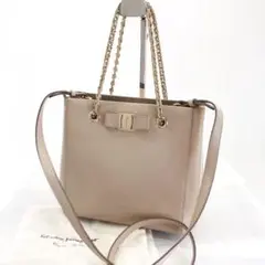 美品 サルヴァトーレフェラガモ ショルダーバッグ 2way ピンクベージュ
