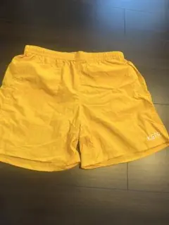 カガフリ　イエローショートパンツ Lサイズ ナイロン100%