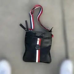最安値‼️MONCLER ストライプショルダーバッグ