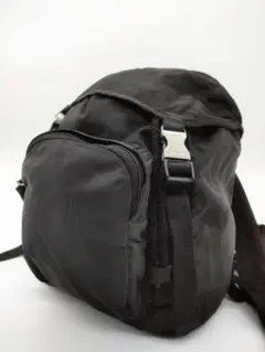 プラダ ナイロン V135 ブラック リュック 三角ロゴ メンズ レディース
