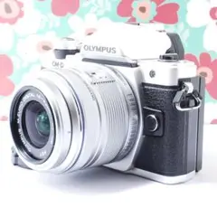 ❤️高性能高画質❤OM-D E-M10 Mark II❤高速連写❤大人気❤️